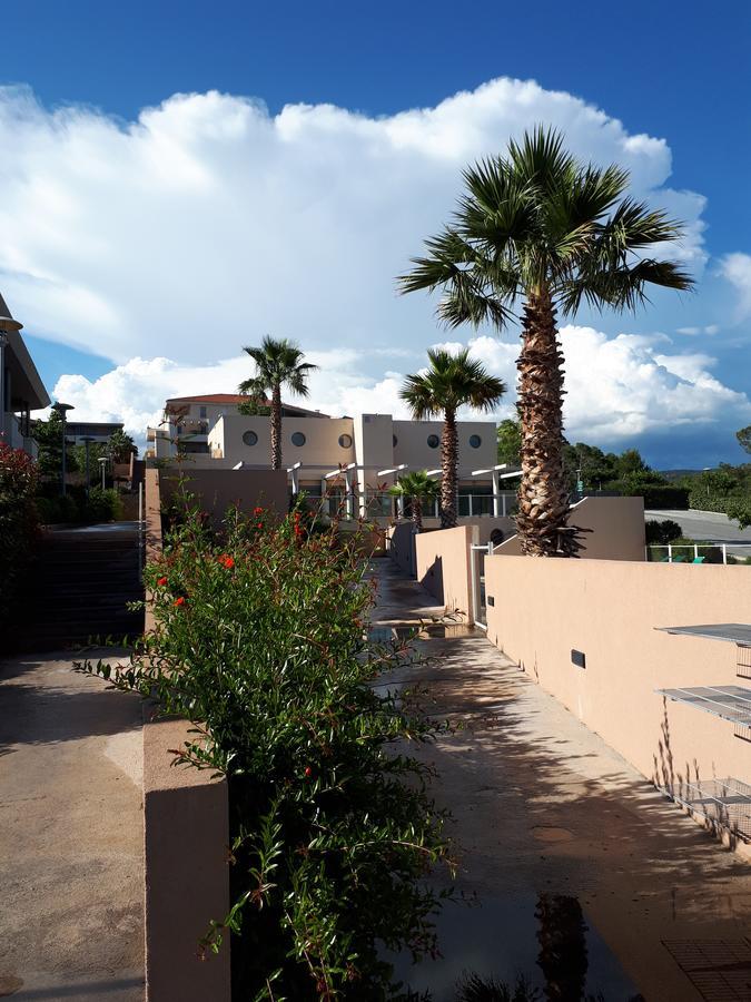 Les Parasols D'Argens Roquebrune-sur Argens Bagian luar foto